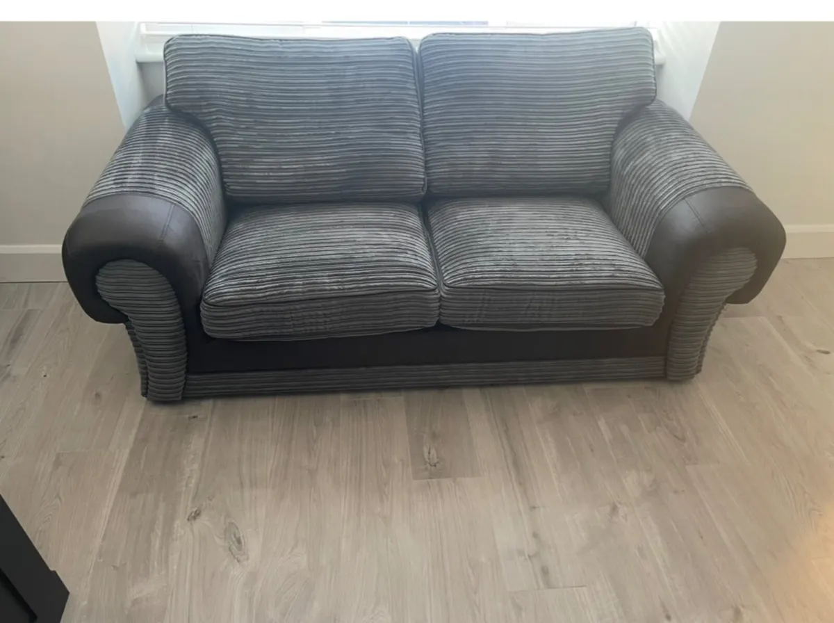 Sofa - Image 3