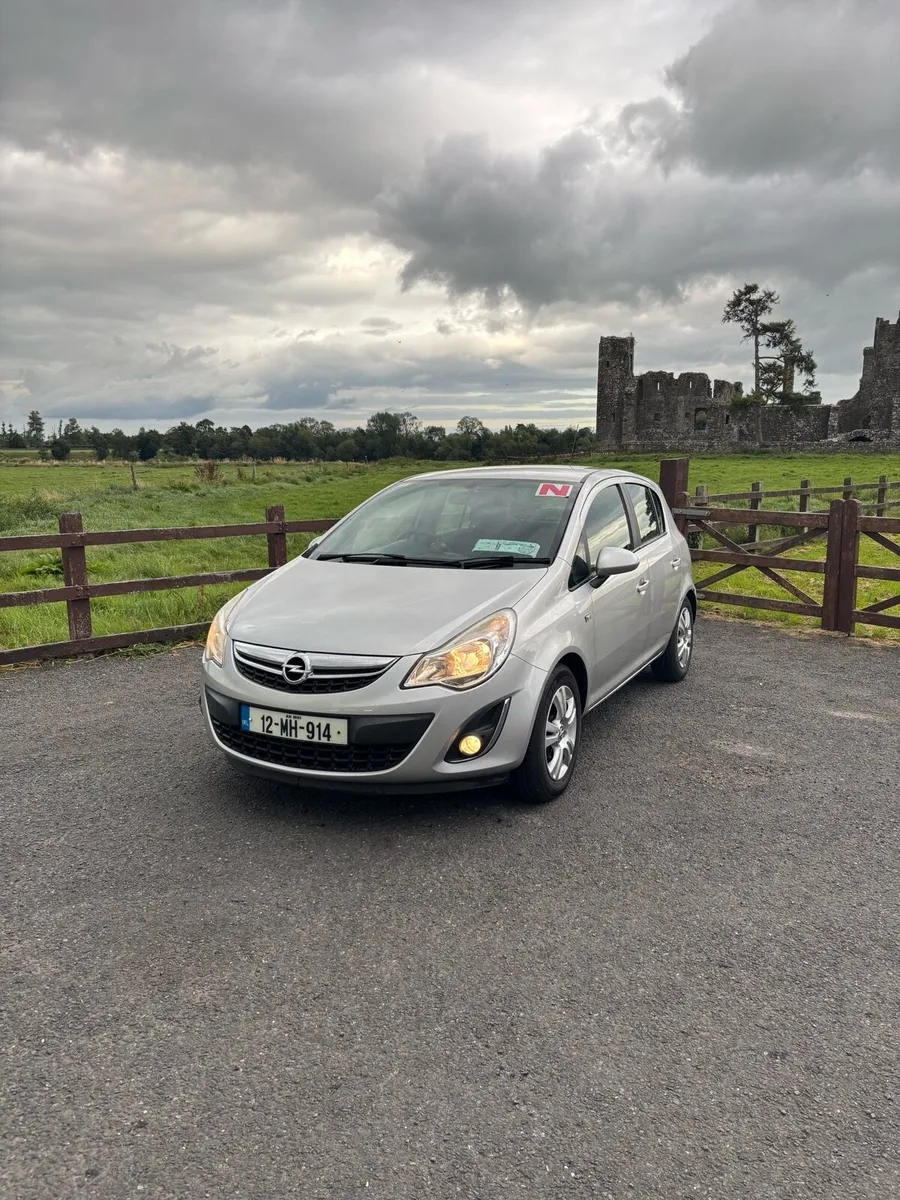 Opel Corsa 1.2 - Image 2
