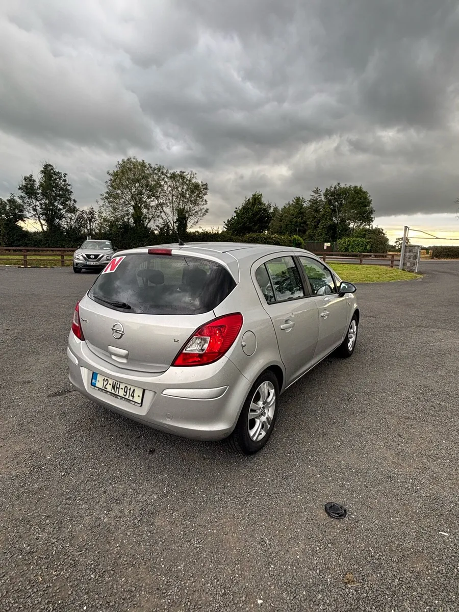 Opel Corsa 1.2 - Image 4