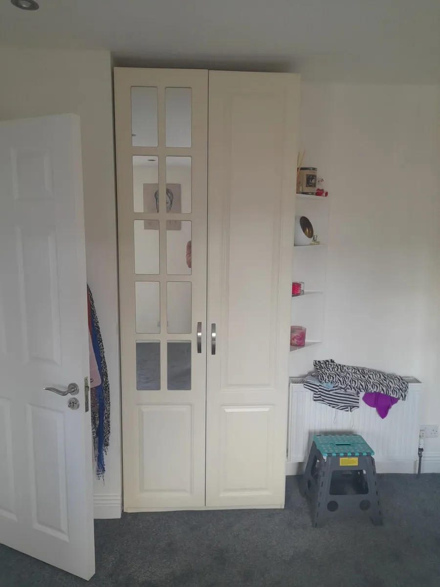 Bedroom wardobes - Image 4