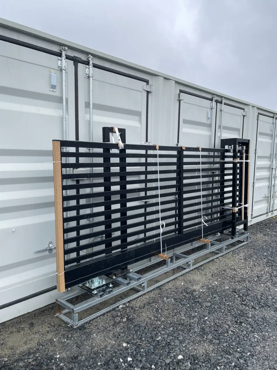 13FT Electric Cantilever Gate **Online Auction** - Image 3