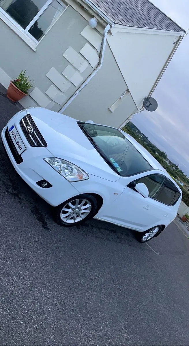 Kia Ceed 2010 - Image 3