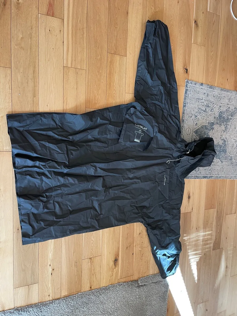 Waterproof jacket - Image 1