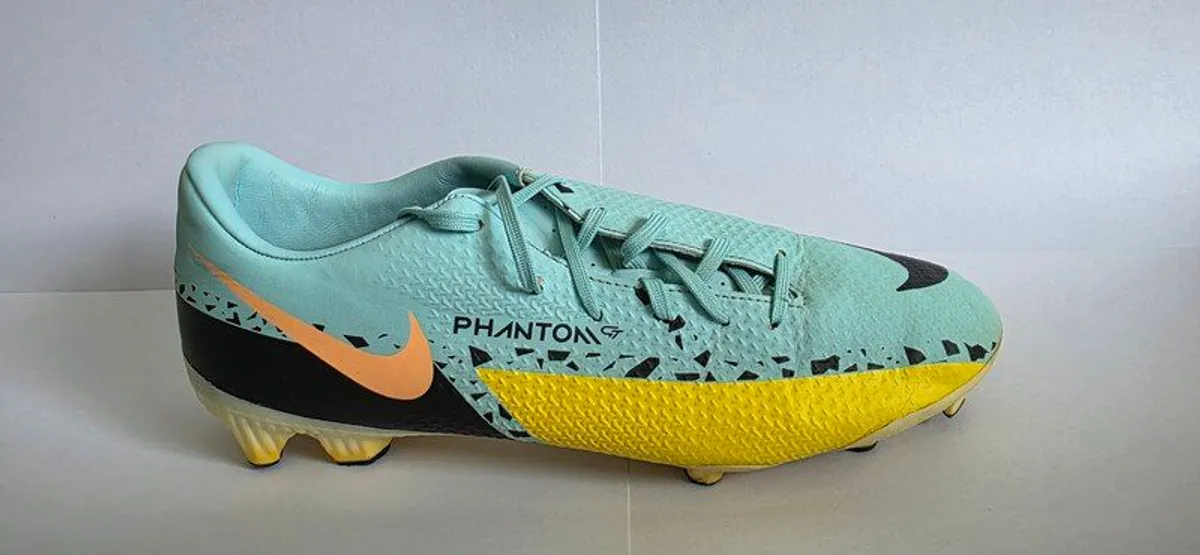 Football boots - Image 1