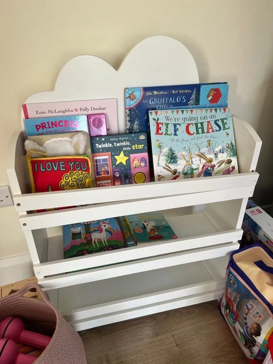 Lucy&Me Cloud bookcase - Image 2