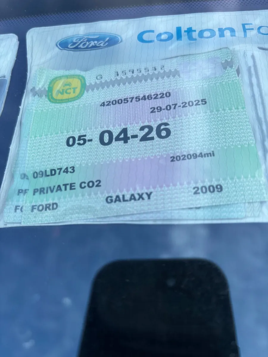 Ford Galaxy 2009 - Image 2