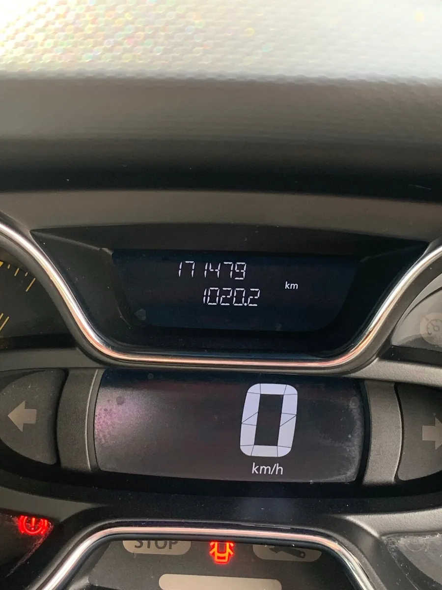 Renault Captur 2015 - Image 3