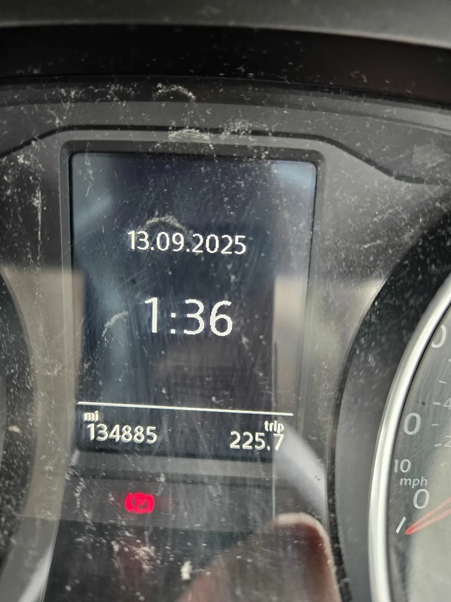 Volkswagen Passat 2015 - Image 3
