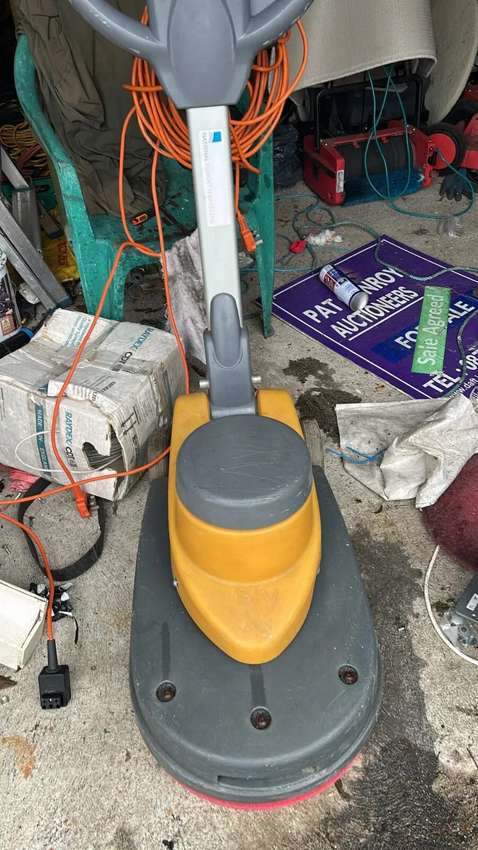 Numatic vacuum cleaners - Image 4