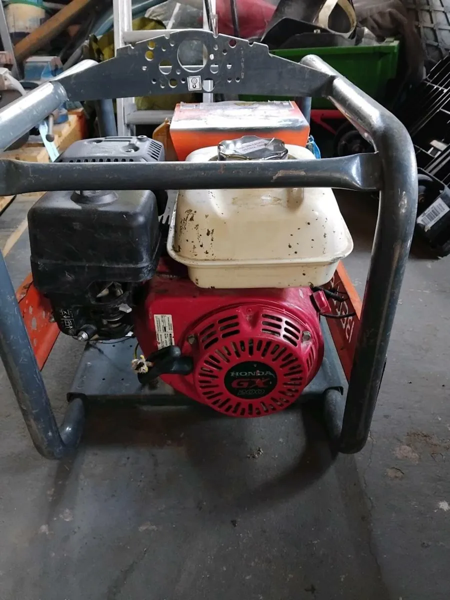 GENERATOR - Image 1
