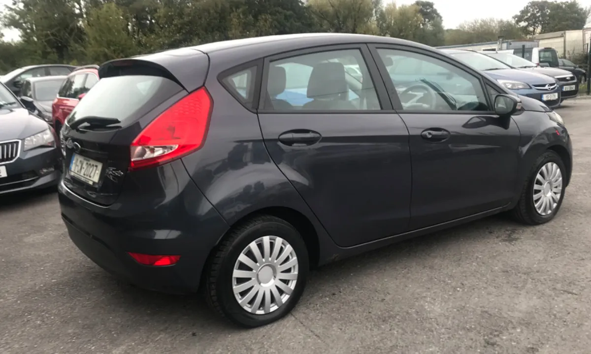 Ford Fiesta 2011 1.6 120 PS Zetec-S - Image 4