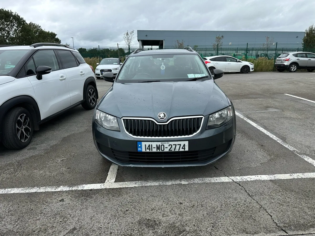 Skoda Octavia Estate - Image 2