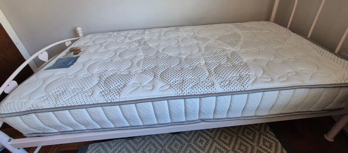 Single bed (metal) and Mattress for single bed - Image 4