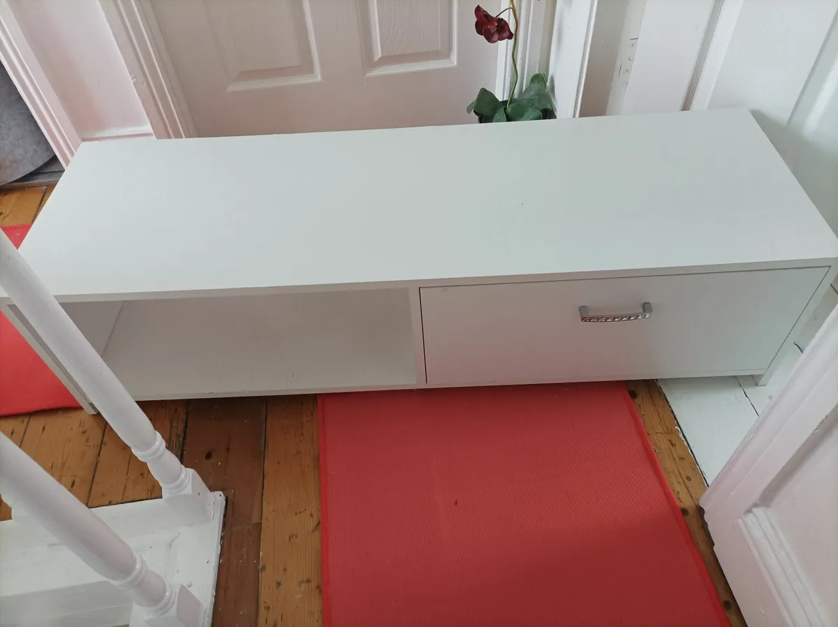 Tv stand - Image 1