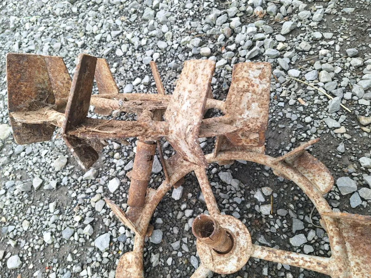 Rotavator merry tiller plough wheels - Image 4