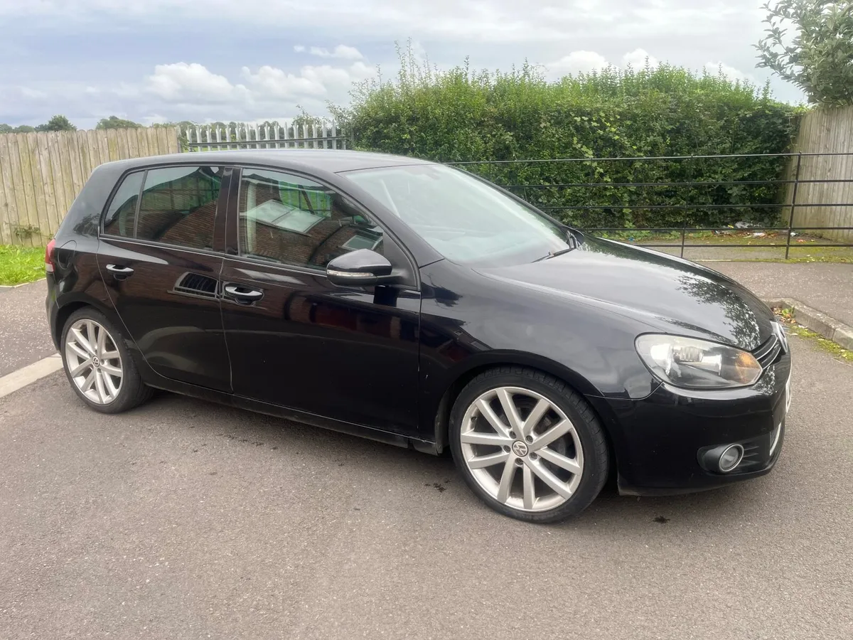 Volkswagen Golf 2009 - Image 1