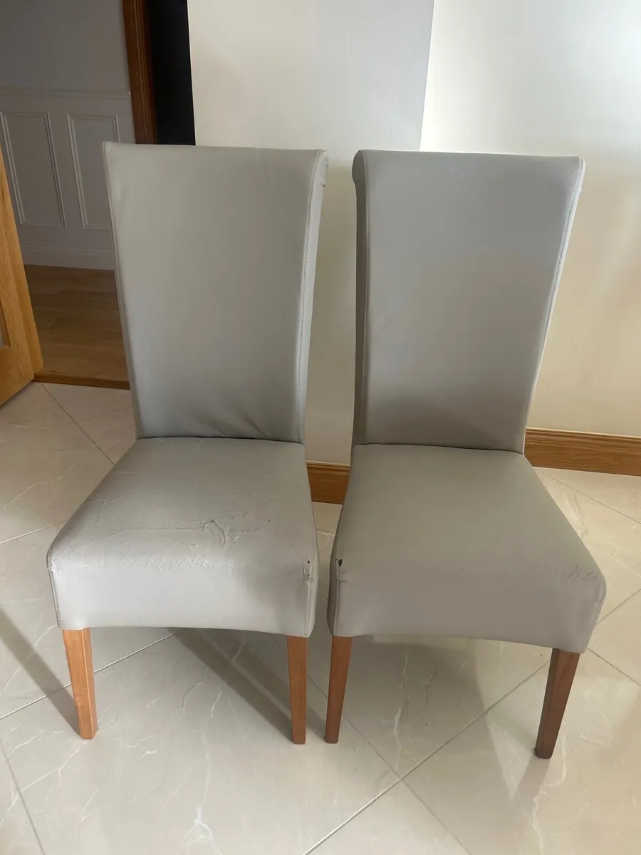 Dining chairs - Image 1