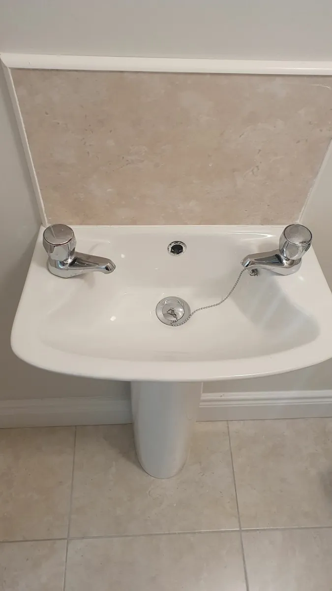 Pedestal basin - Image 2