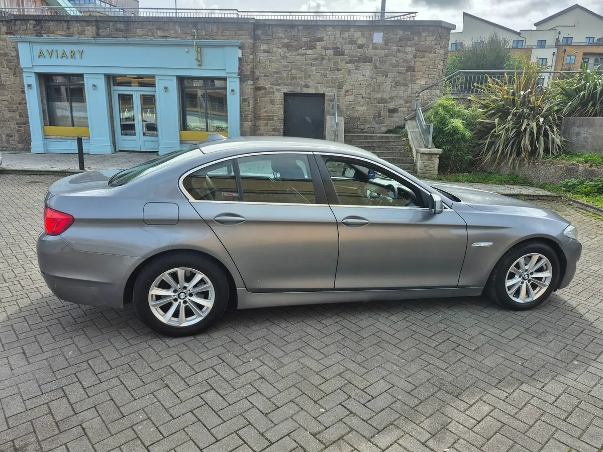 BMW 5-Series 2013 - Image 4