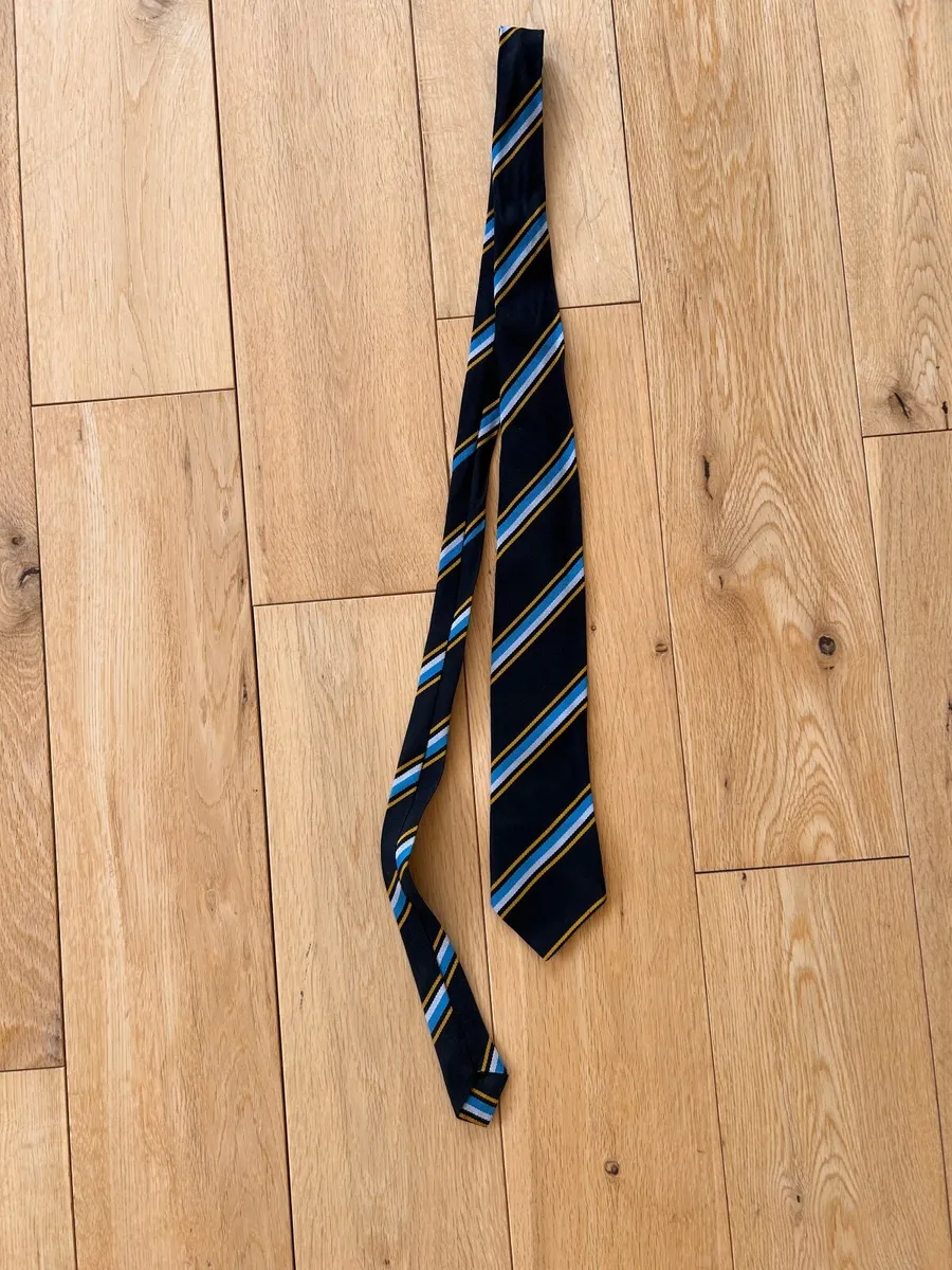School uniform Rochestown College Cork - Image 4