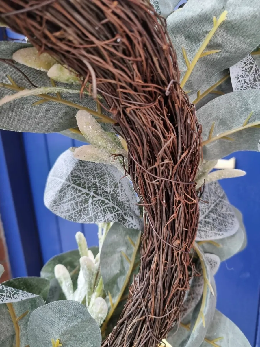 Frosted wreath mistletoe 50cm Christmas- NEW - Image 3