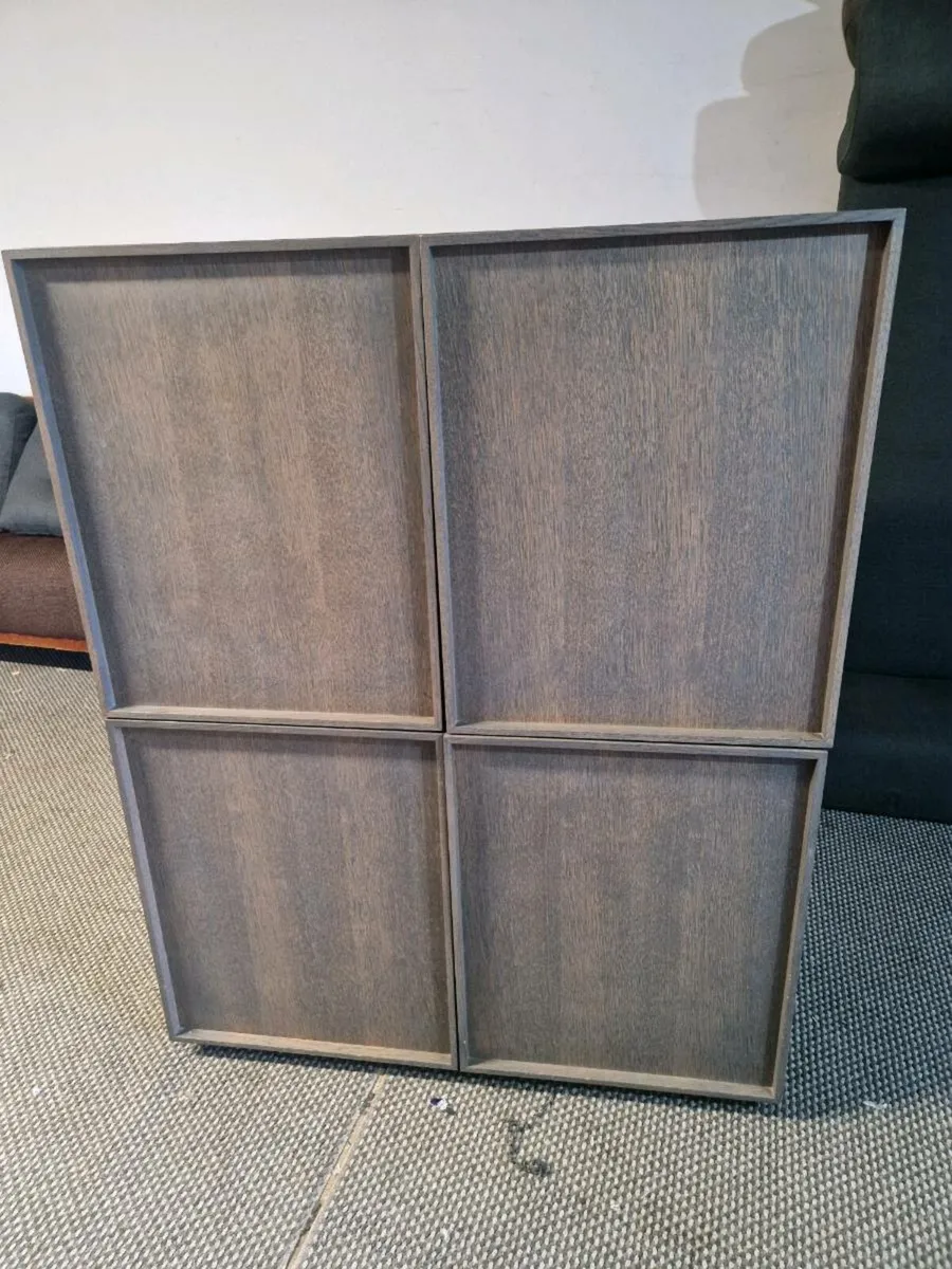 Cabinet - Image 1