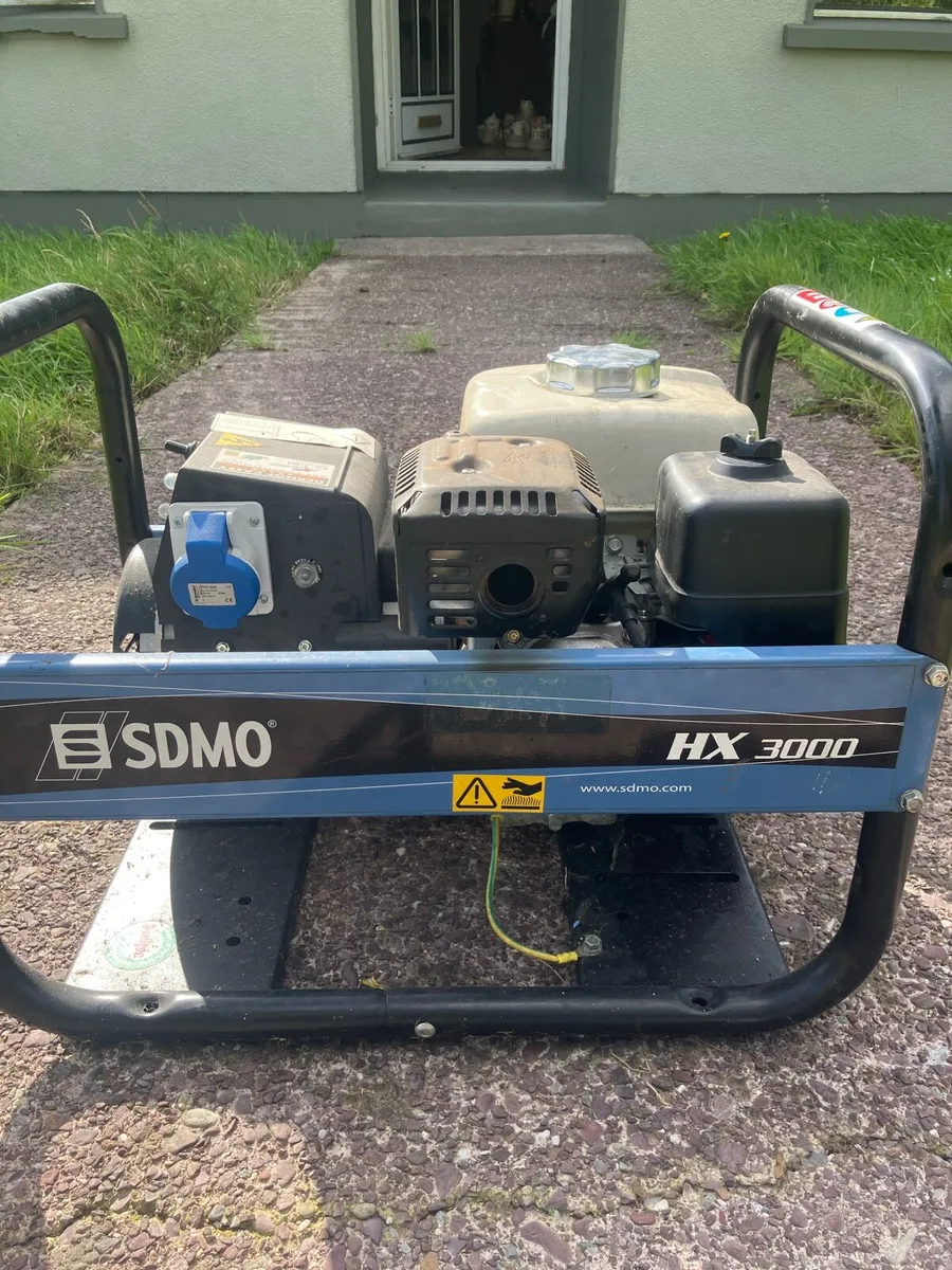 Petrol generator - Image 3