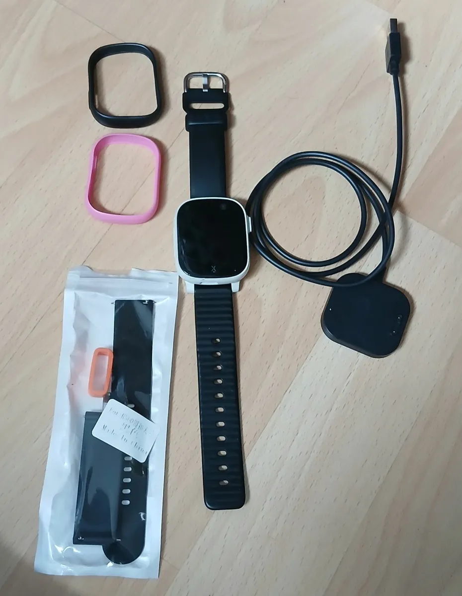 XPLORA X6 PLAY WATCH  PHONE KIDS - Image 1