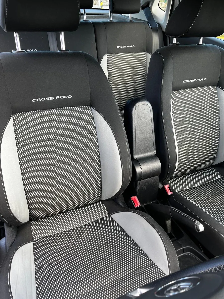 VOLKSWAGEN CROSS POLO 1.2L - Image 3