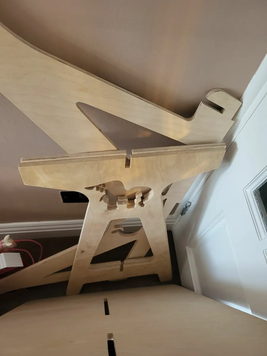 Flying Elephant Table - Image 2