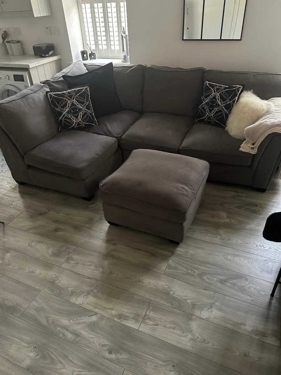 Sofa with footstool & table with chairs - Image 4