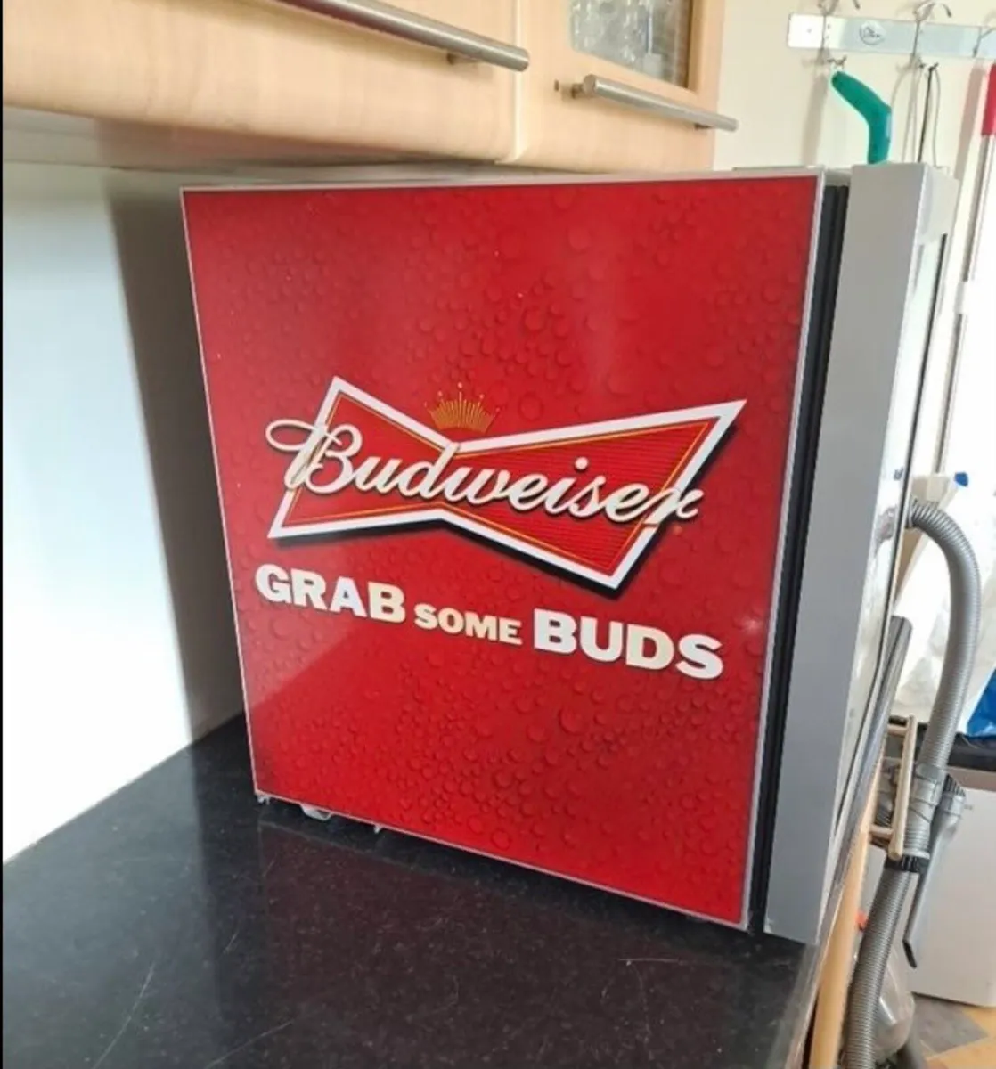 Budweiser mini fridge - Image 4