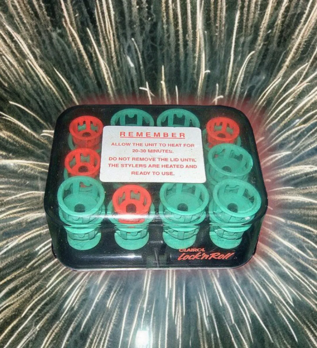 Clairol Lock & Roll Haircurlers - Image 1
