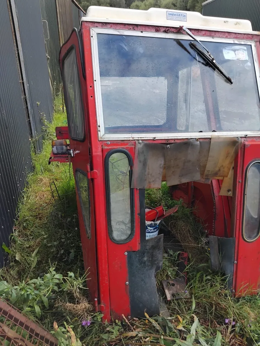 Massey Ferguson Cab - Image 3