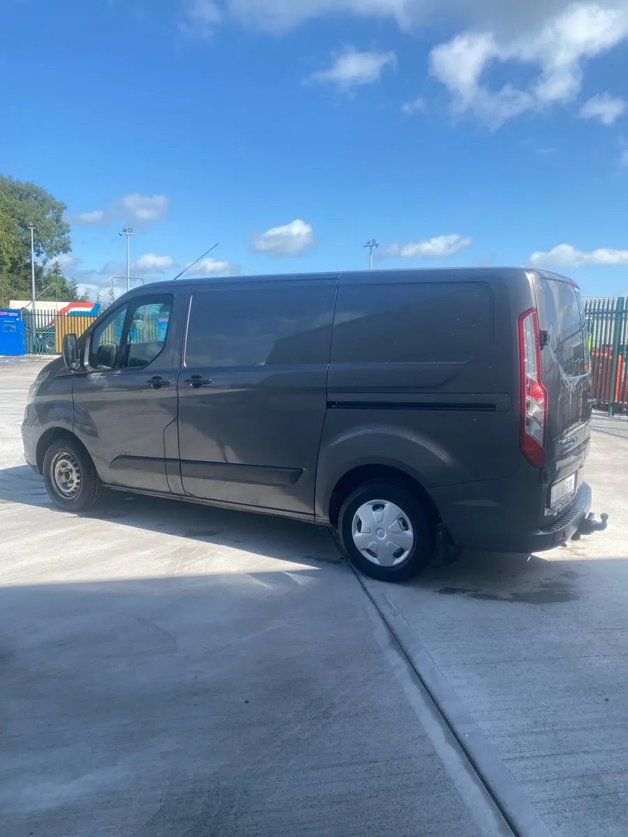 Ford transit Custom ,Trend 2.0tdi 170bhp Swb - Image 3
