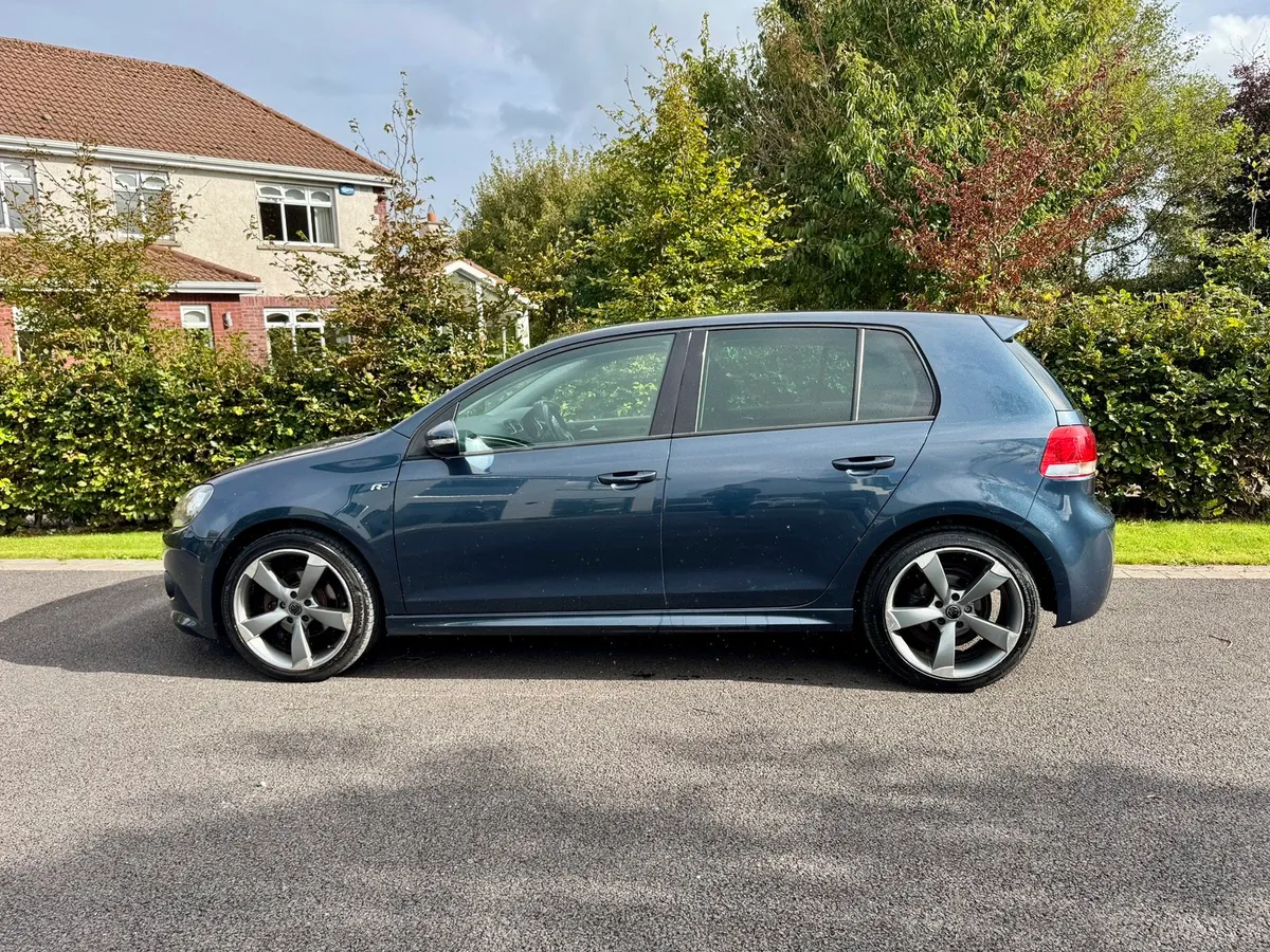 Volkswagen Golf 1.6TDI R-Line - Image 4