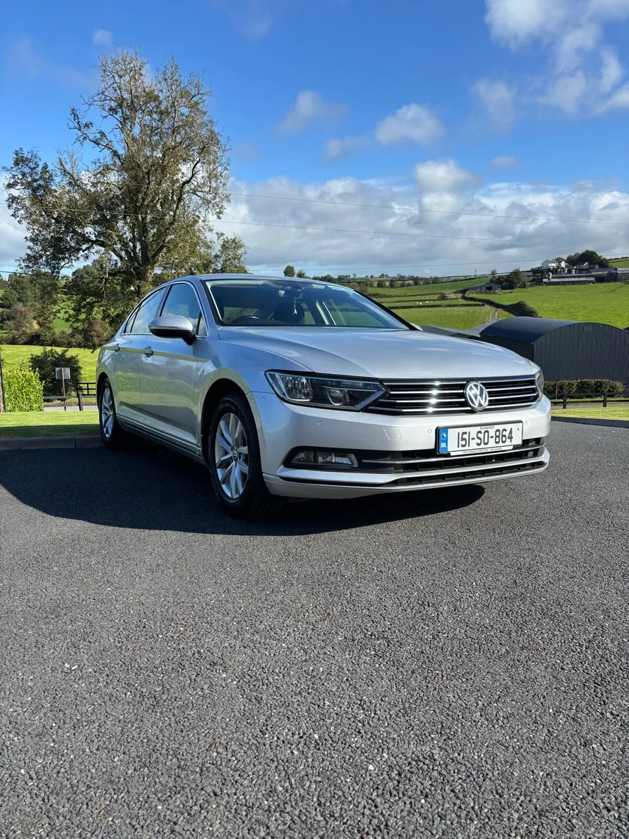 Volkswagen Passat - Image 1