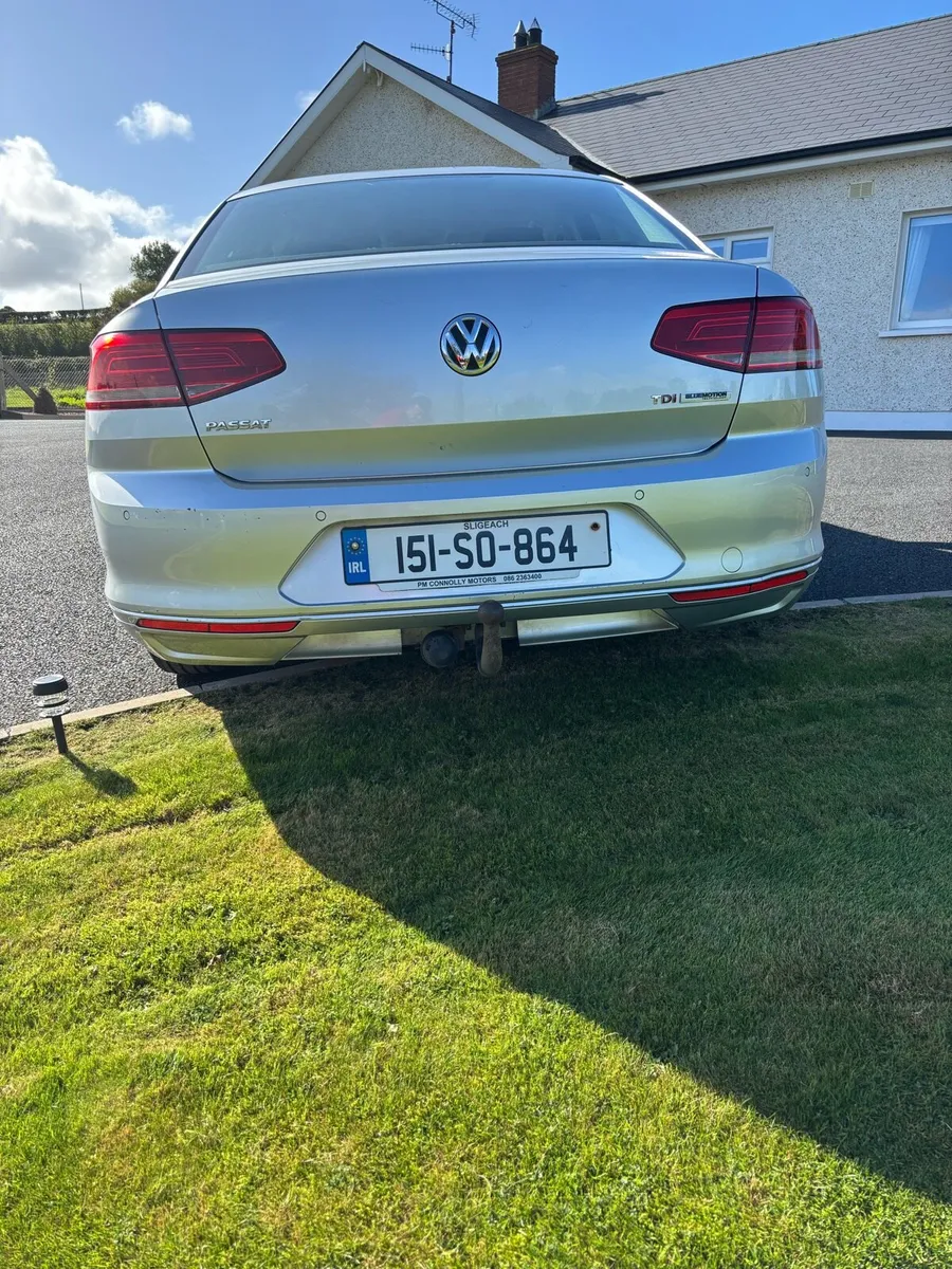 Volkswagen Passat - Image 3