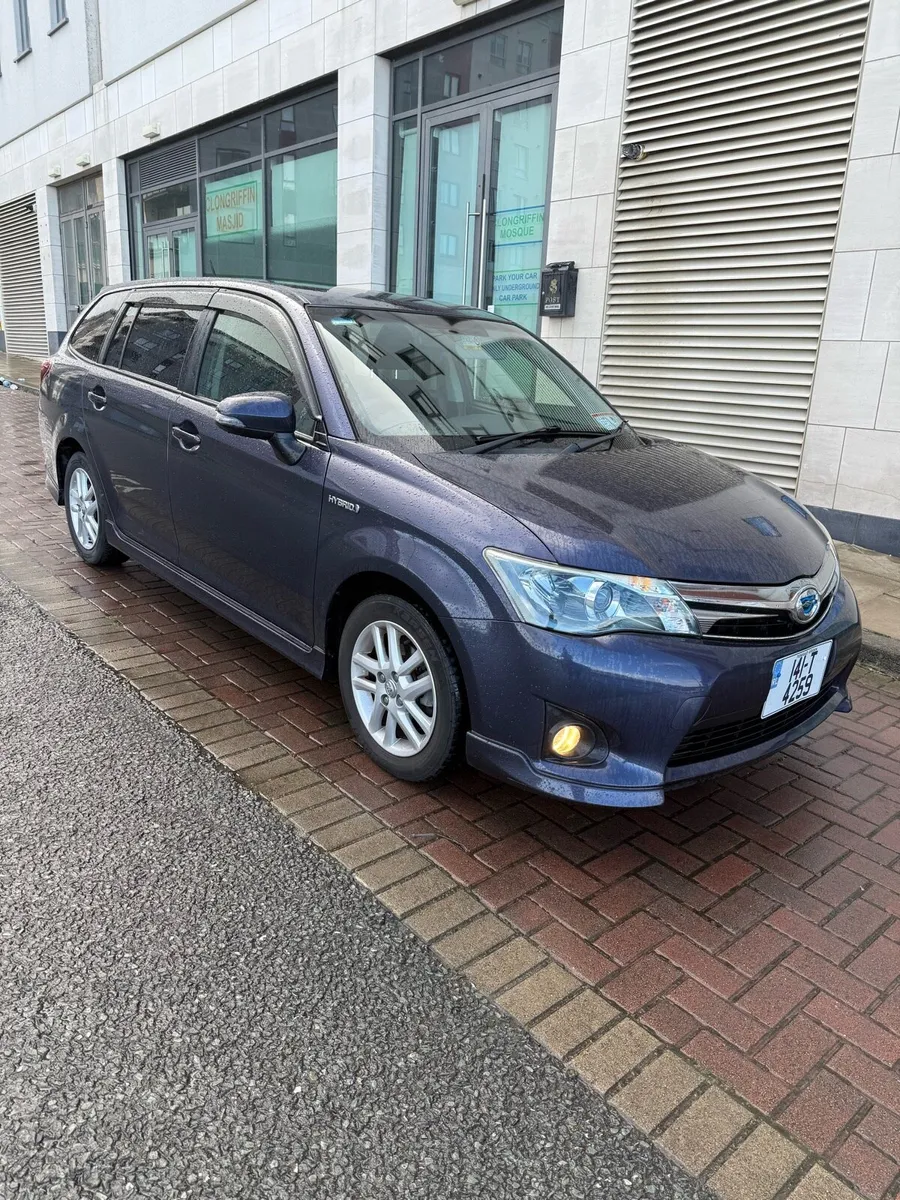 Toyota Corolla Fielder 1.5 Hybrid Automatic - Image 2
