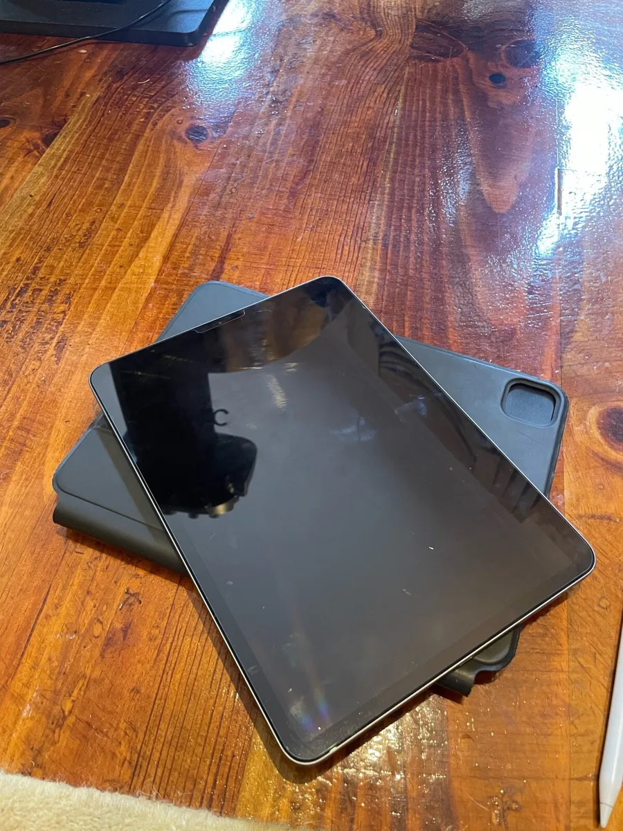 iPad Pro (11-inch) - Image 1