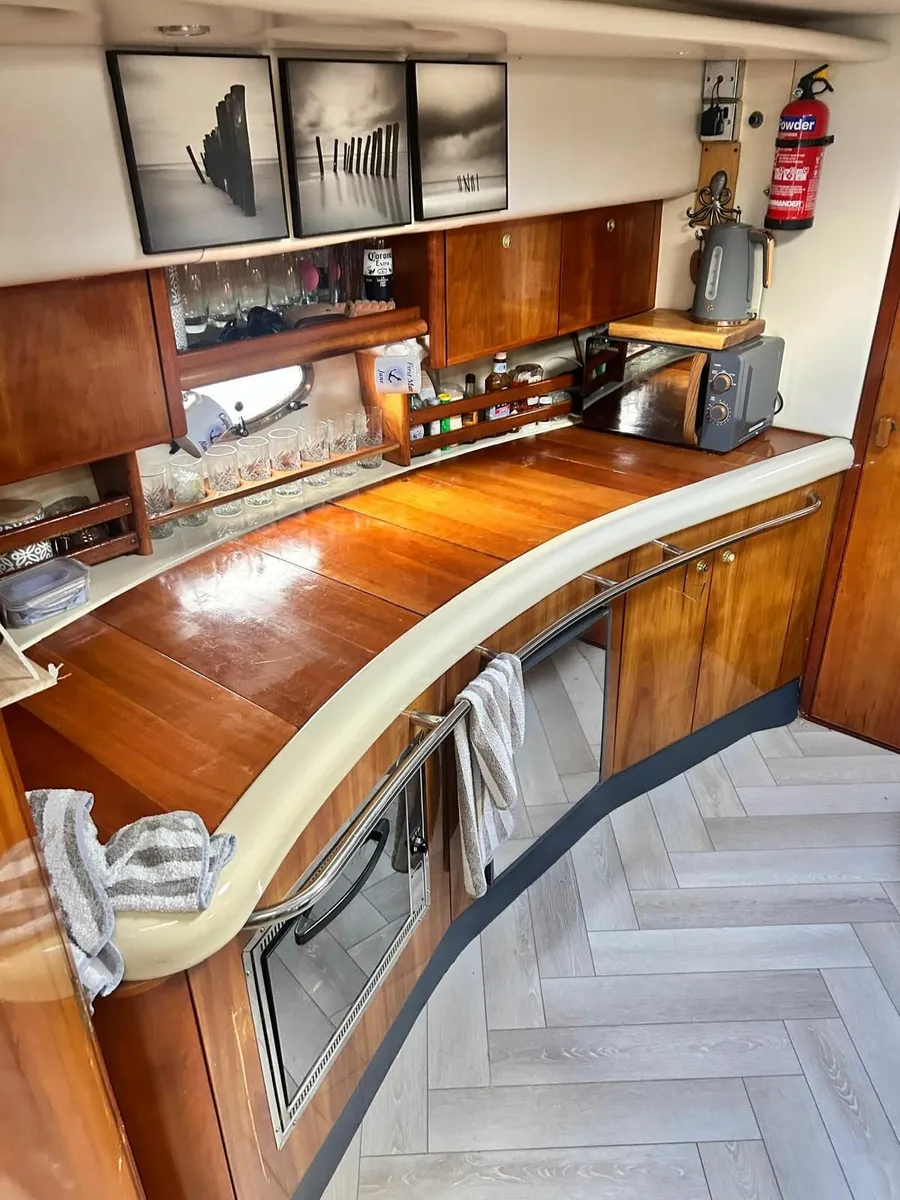 Hardy Seawings 355 Sports Cruiser - Image 3