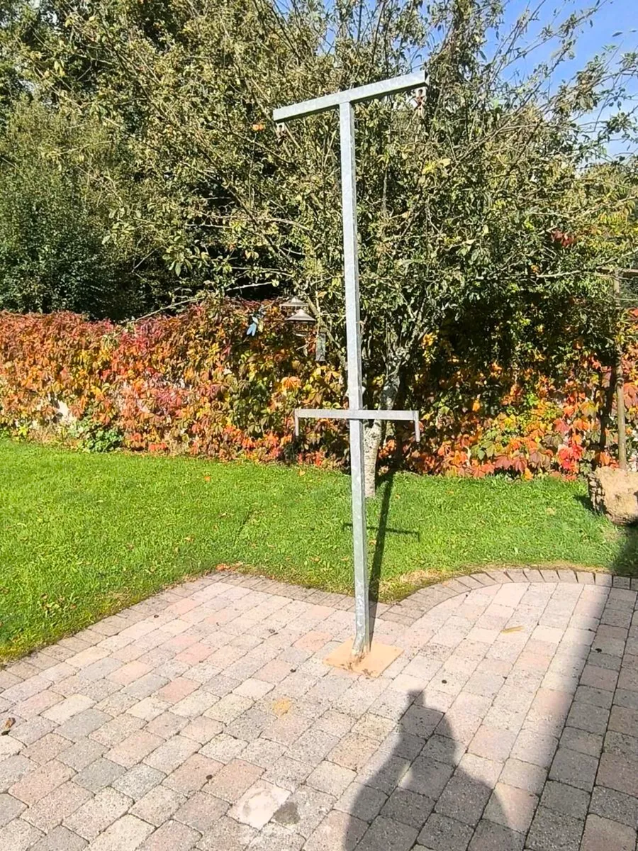 Clothes Line uprights and garden side gate Job lot - Image 4