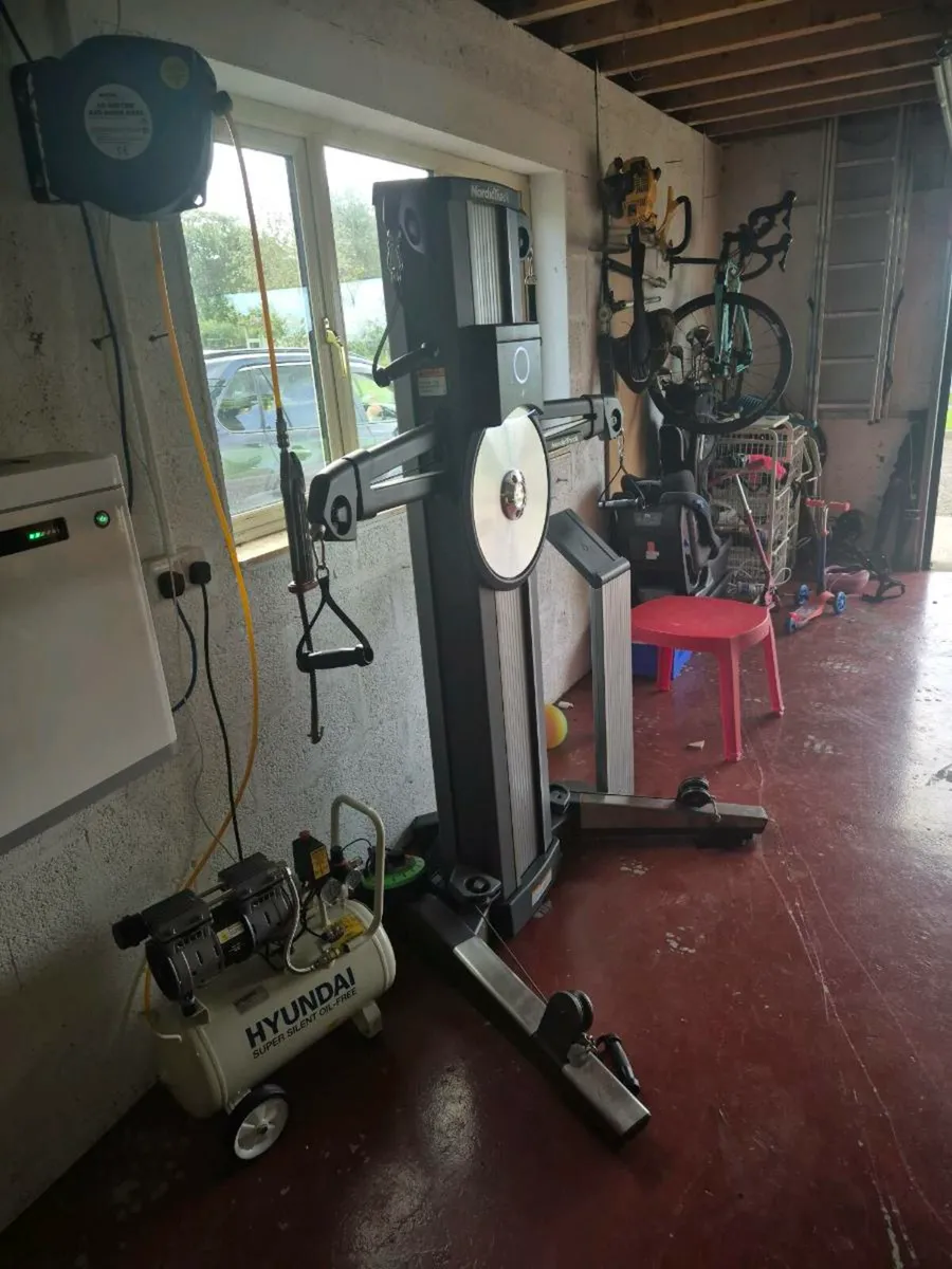 NORDICTRACK WEIGHTS MACHINE - Image 4