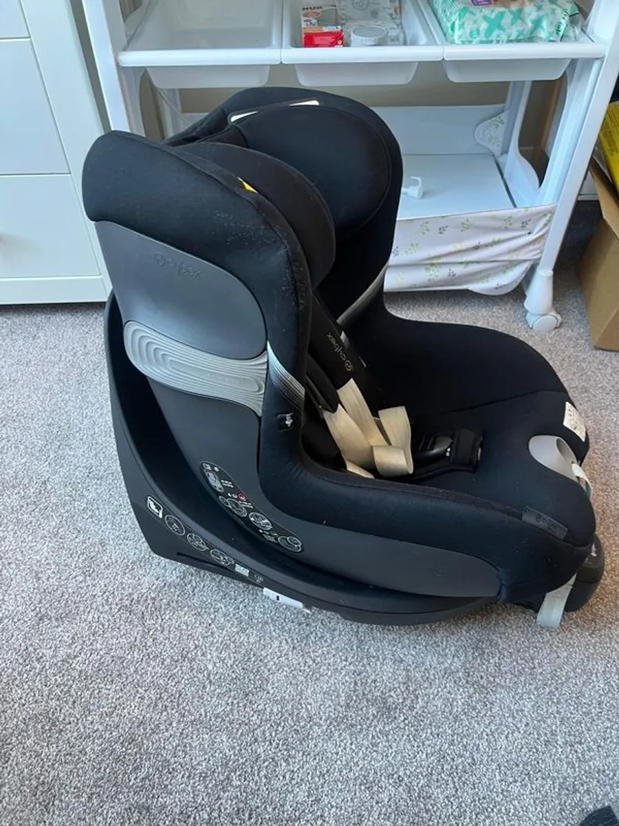 Cybex Car Seat and Base G (colour black) - Cybex Gold Sirona S2 i-Size including isofix - Image 2