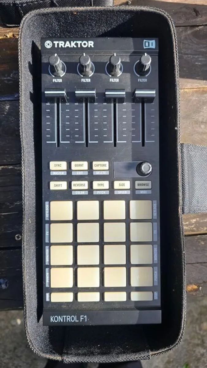 Native Instruments Traktor Kontrol Z1 X1mk2 F1 - Image 1