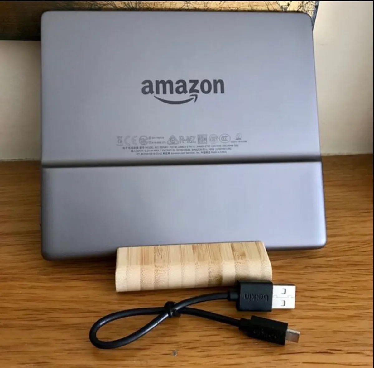 Amazon Kindle Oasis 10 Gen - 32 GB, Graphite 2019 - Image 3