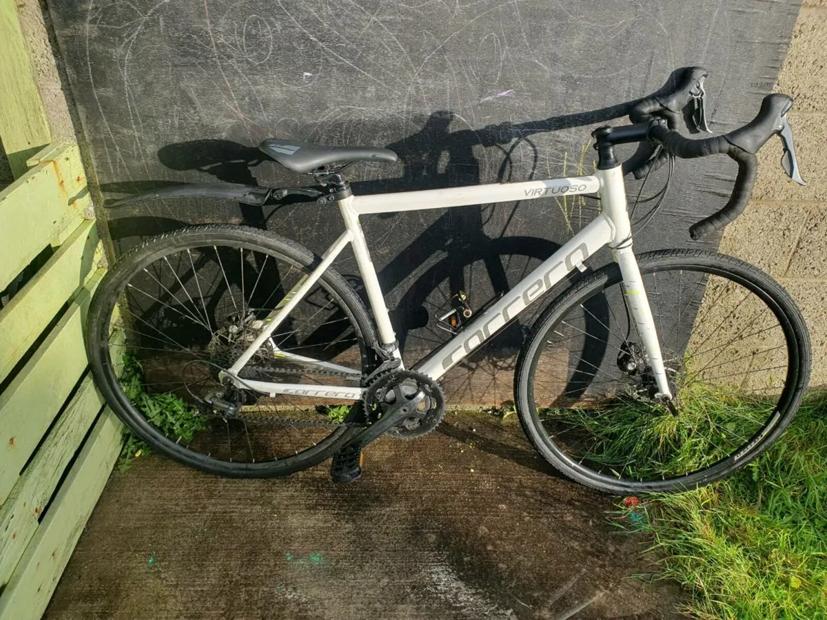 Road bike - Image 1
