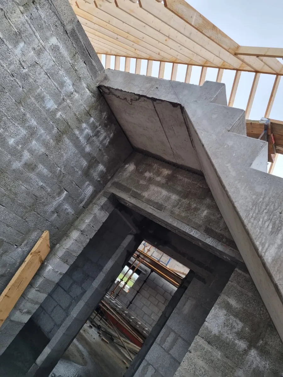 Concrete stairs - Image 2