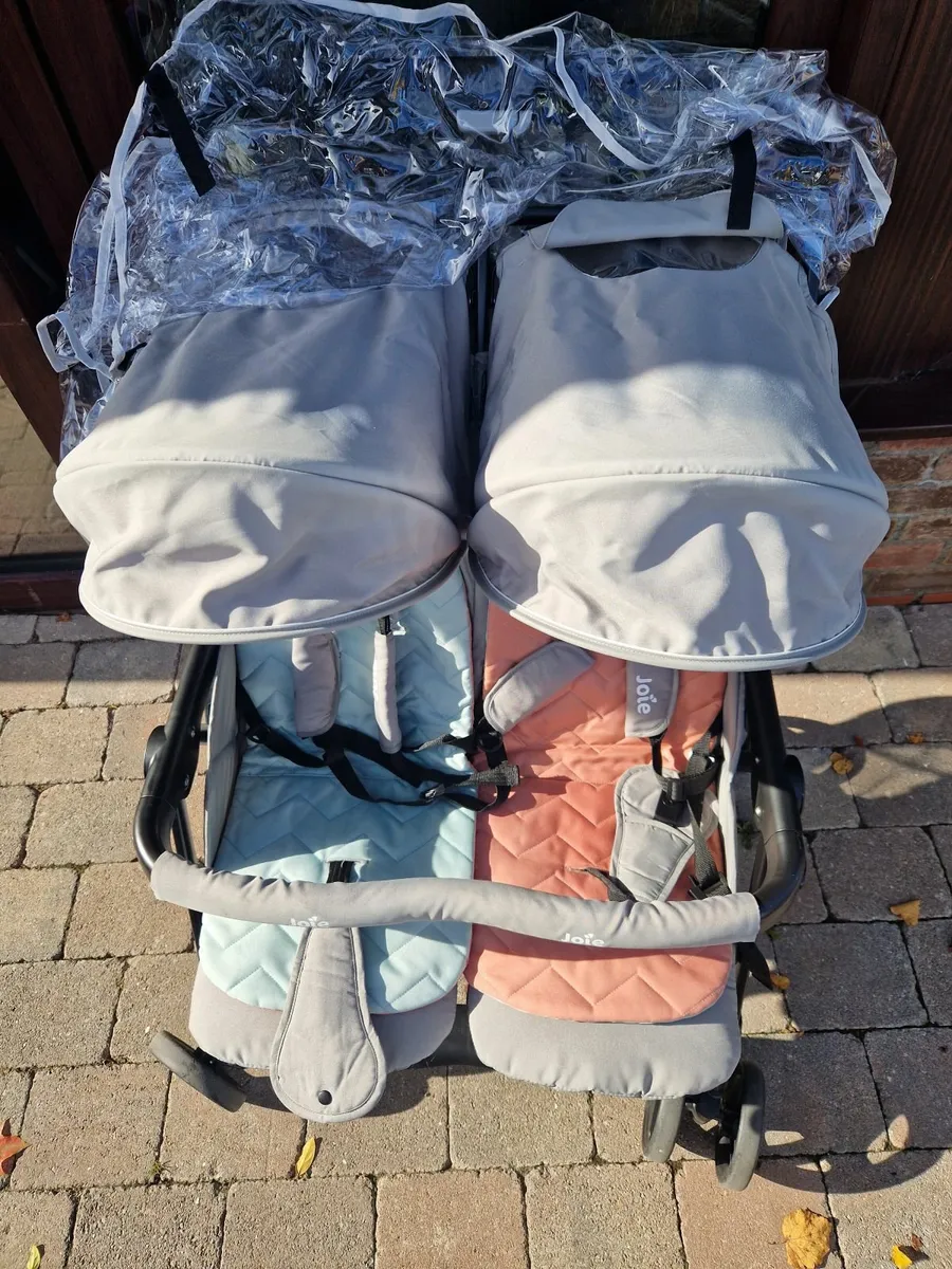 Joie Aire double buggy - Image 2