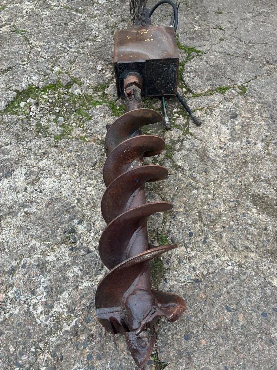 Hydraulic post hole borer - Image 4